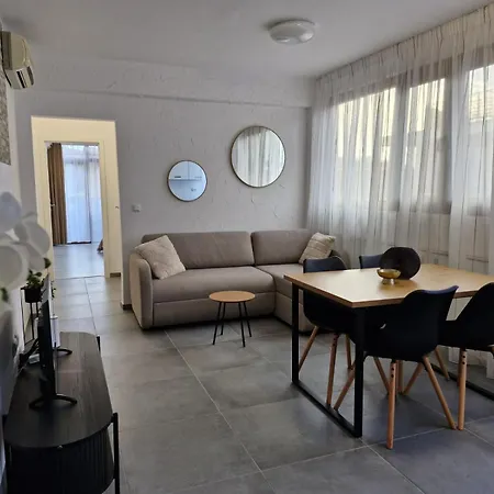 Itta Sunny Slăntjev Brjag