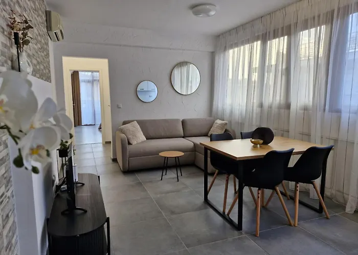 Itta Sunny Sunny Beach