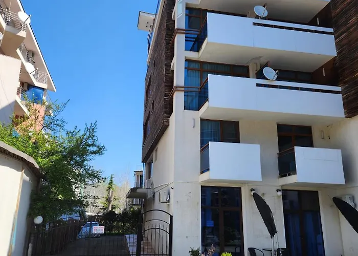 Itta Sunny Sunny Beach